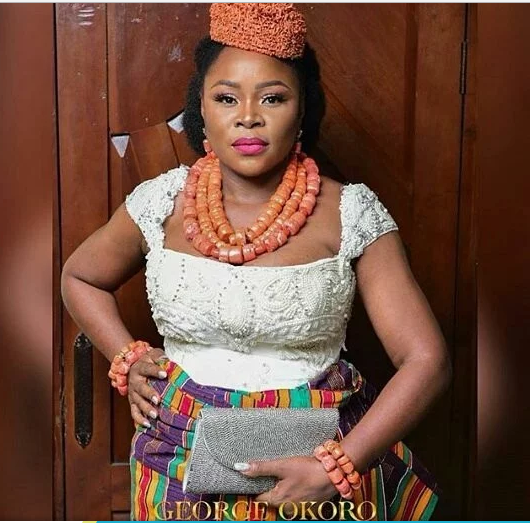 Omawumi’s Ties the knot with Tosin Yusuf In Warri ||  Check out her Traditional Wedding Photos
