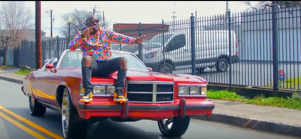 VIDEO PREMIERE: TOLUROCKSTAR- SHAKU SHAKU FOREIGN | @ToluDaRockStar (Dir HDGenesis)