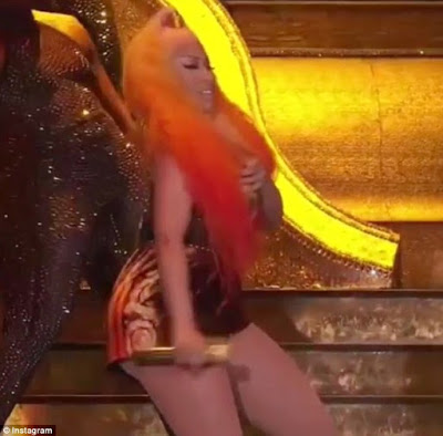 Photos: Nicki Minaj Suffers MAJOR Wardrobe Malfunction On Stage