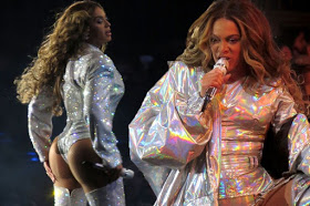 Beyoncé Faunts Her Famous Derriere On Stage