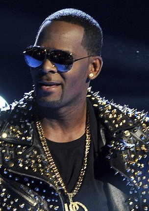 R.Kelly Planning To Drop Incoming Album Immediately, Looking For A Distributor