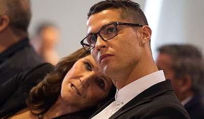 Ronaldo’s Mother Defends Him Against R*pe Claims