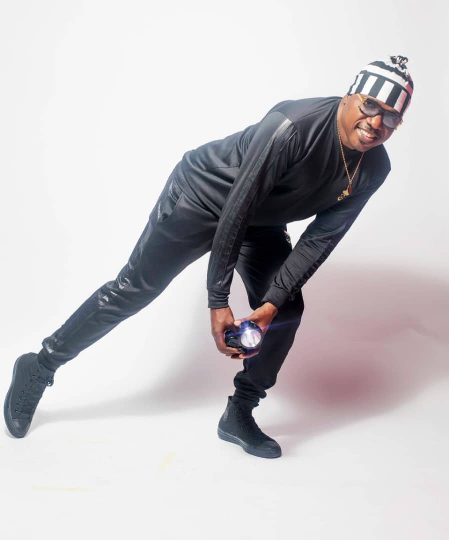 Zaaki Azzay releases spanking new photos ahead of new single