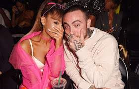 Ariana Grande cries on stage while honoring late ex-boyfriend Mac Miller