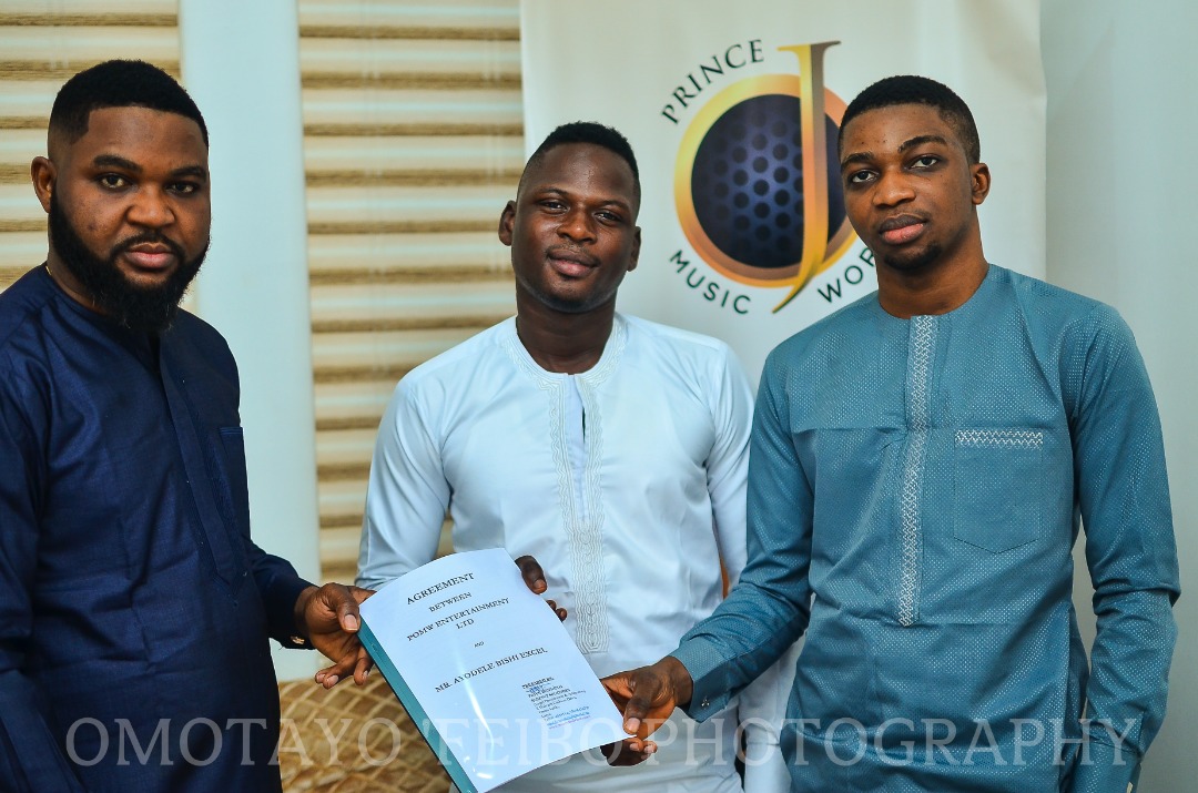 NIGERIAN SINGER “ AYO BISHI ” INKS RECORD DEAL WITH “PRINCE OJ MUSIC WORLD (POMW).”