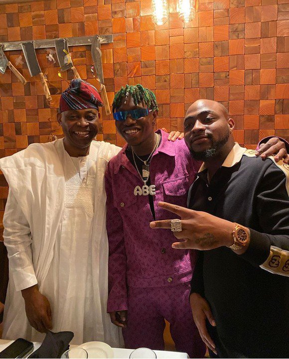Zlatan Excited As He Poses With Davido & His Father For The 1st Time In Atlanta