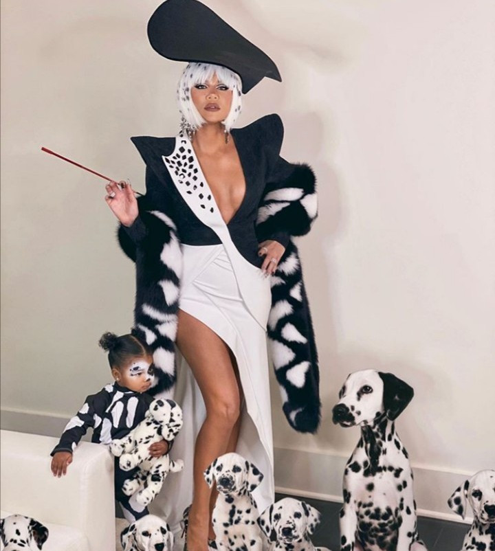 Khloe Kardashian and daughter True wear 101 Dalmatian Halloween inspired costumes (photos)