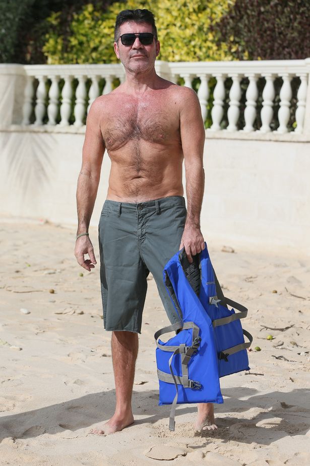 Simon Cowell shows off rippling abs after incredible body transformation
