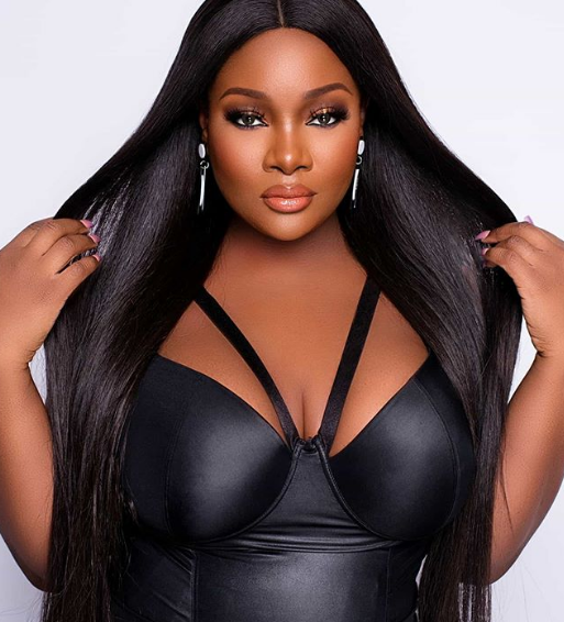 Toolz removes husband’s name from bio raising fears her marriage has truly crashed