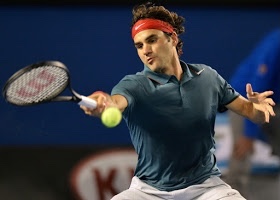 Roger Federer out of tennis until 2021 after knee surgery