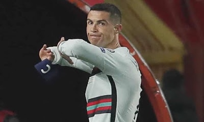 Ronaldo’s armband auctioned for 64,000 Euros