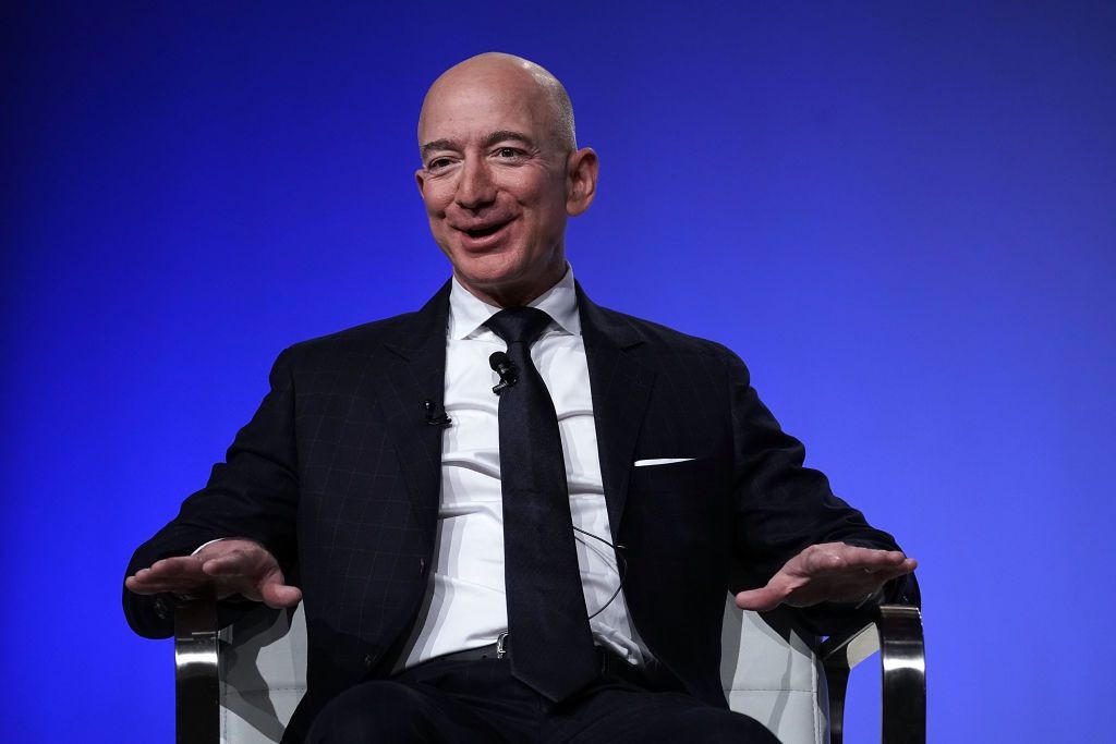 Jeff Bezos is once again the richest person in the world after two weeks at No. 2,