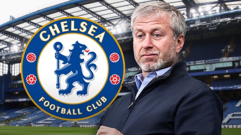 Russian billionaire Roman Abramovich strikes deal with UK Government to allow his sale of Chelsea FC after sanctions