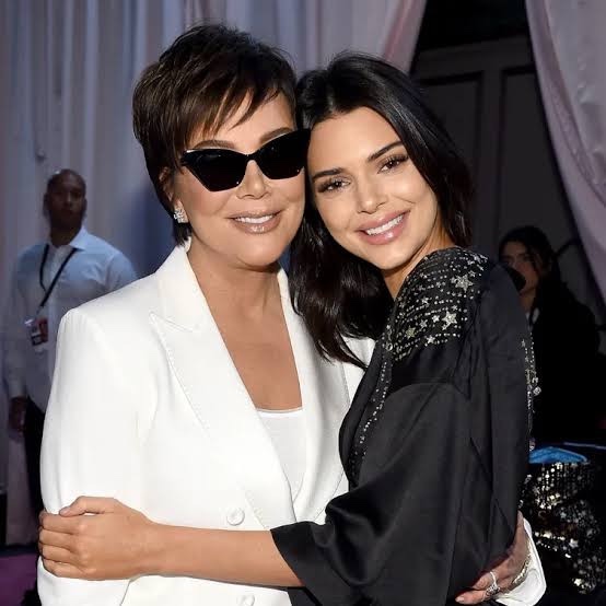 Kris Jenner pressures daughter Kendall, 26, to have a baby or freeze her eggs