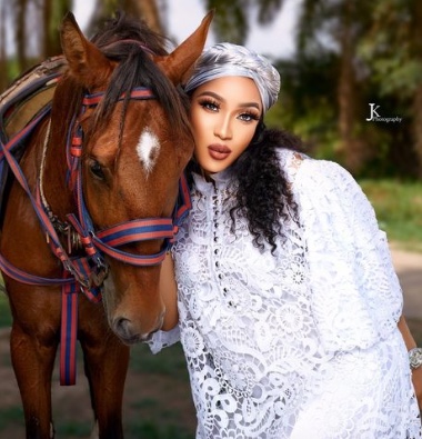 Actress, Tonto Dikeh Begs For A Hug After Having A Bad Day