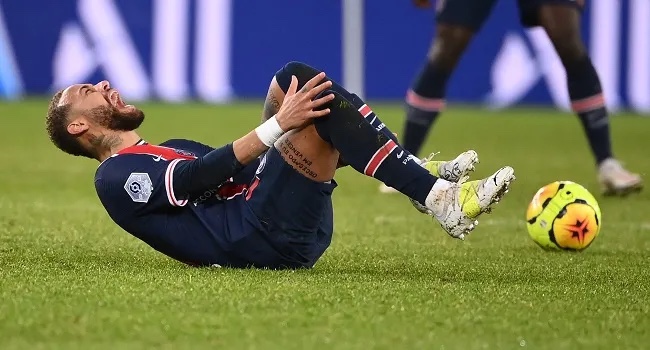 Neymar Out For Four Months – PSG