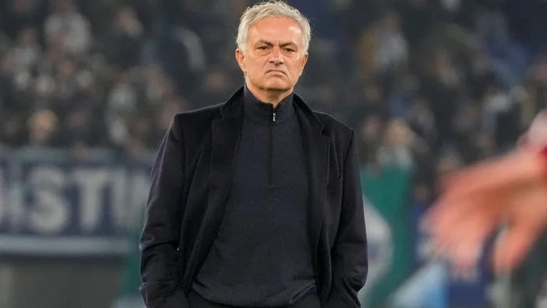 AS Roma SACK Jose Mourinho