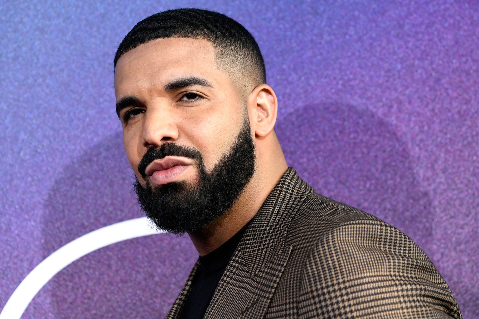 Canadian Rapper Drake booed at Limp Bizkit concert after Fred Durst introduction