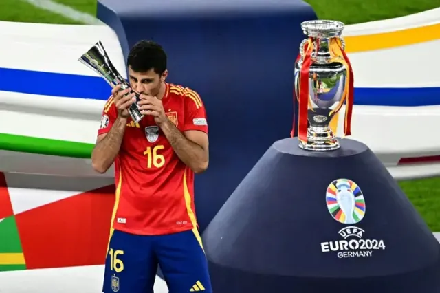 Rodri wins player of the tournament at EUROS 2024