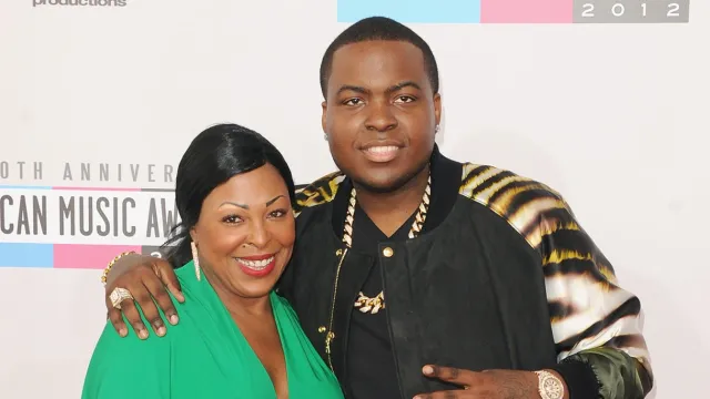 Sean Kingston, mother indicted for alleged $1 million fraud scheme