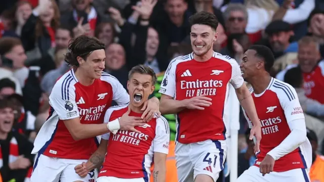 Arsenal 4 v 2 Leicester: Gunners secure crucial win with 2 late goals