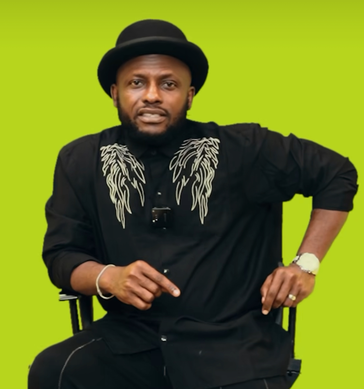 Hardship: The amount of I need small Favour for Xmas on my phone this year is an all time record breaker! – Comedian I Go Save