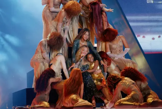 Beyoncé kicks off Cowboy Carter tour with her daughters
