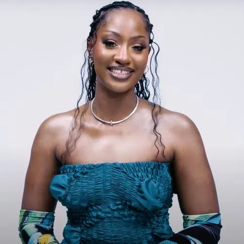 I love being curvy – Tems expresses
