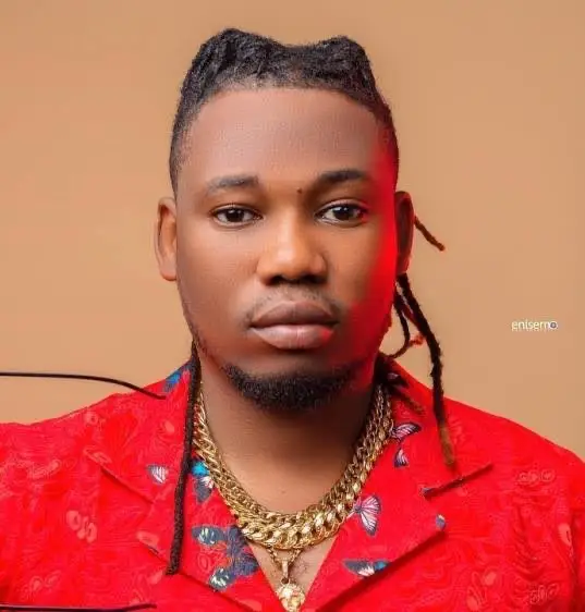 Qdot attacked and robbed at home