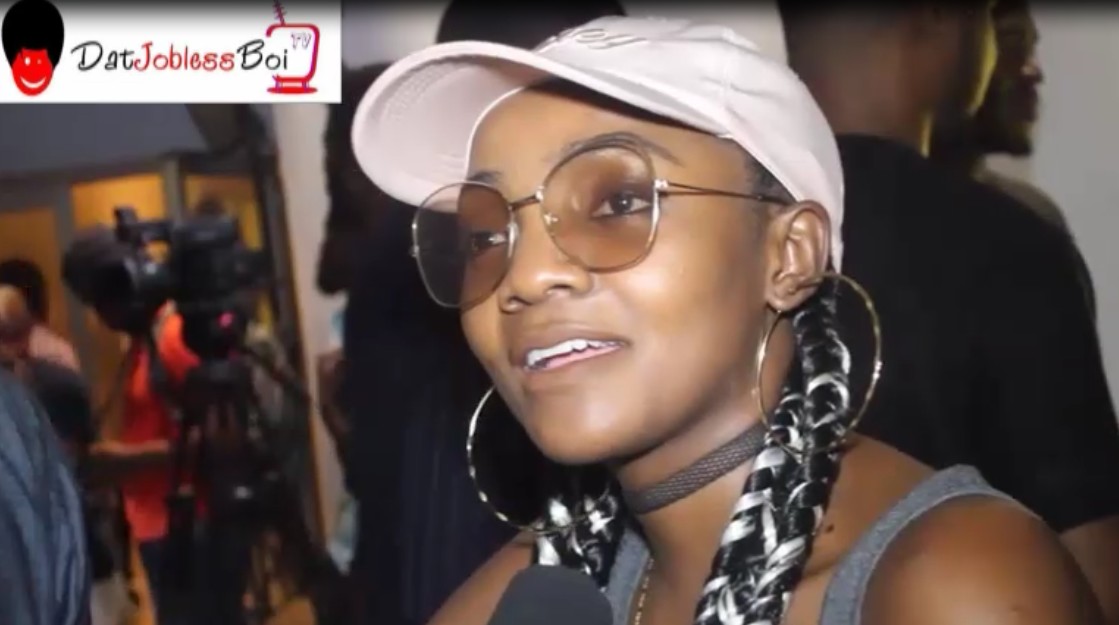 I like to sing about things that are happening to people ;Real life influenced the Simisola’s album