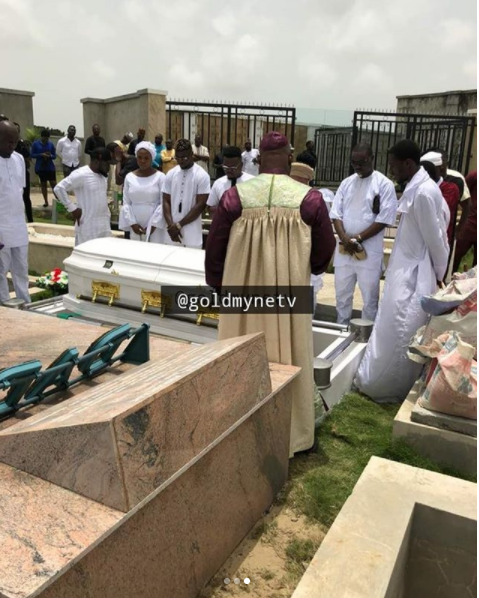 Rapper and YBNL boss, Olamide quietly laid his mother to rest! May her soul R.I.P