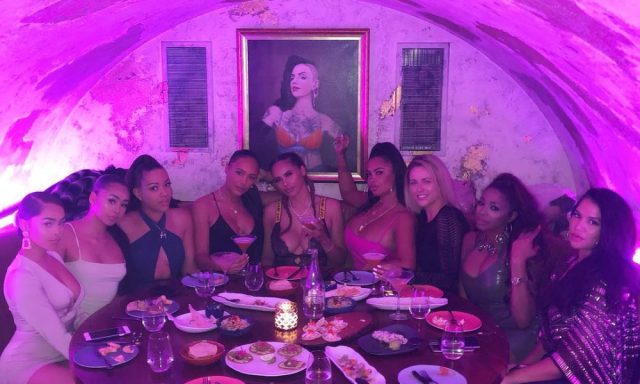 Wizkid’s 3rd Baby Mama,Jada Pollock Shares Photos Of Herself And Her Long Time Friends Spending Time