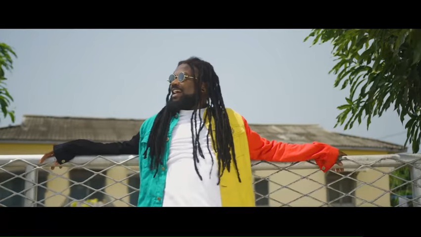 VIDEO: Eben – Holy Ginger