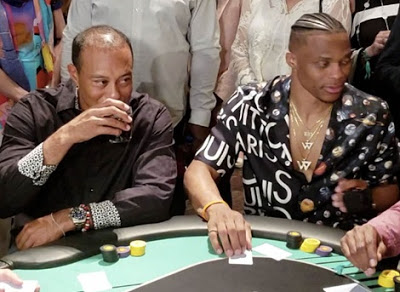 Tiger Woods organizes charity in Las Vegas