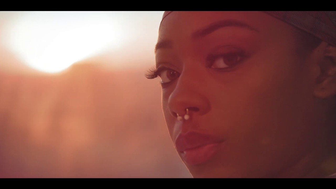 VIDEO: R2Bees – Sunshine