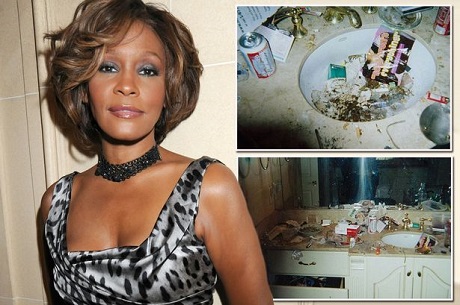 Whitney Houston’s secret sadness and life she hid from the public