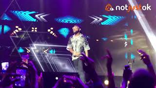 Watch Davido Shutdown Soundcity MVP Awards With ‘Sweet In The Middle’