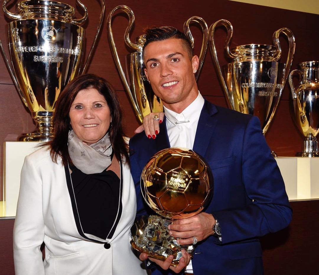 Juventus coach Maurizio Sarri thanks Ronaldo’s mum