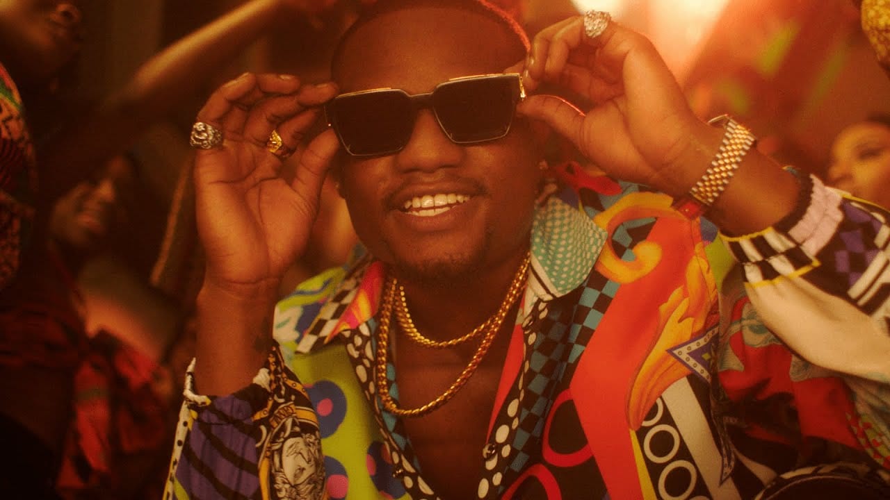 DJ Tunez comes through with the official music video for ‘Cool Me Down’ featuring Wizkid.