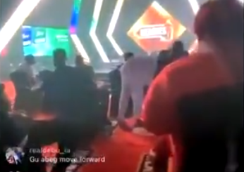 #14thHeadies: Paying Homage!!! Wizkid prostrates for Tuface at the Headies Awards