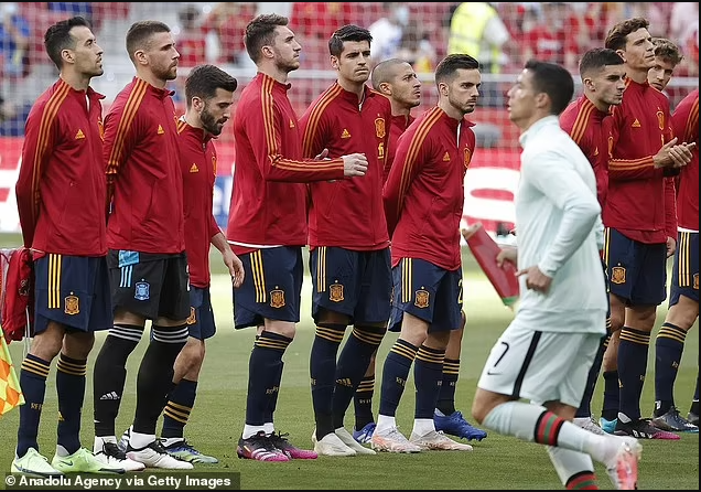 Spain’s players to be vaccinated ahead of Euro 2020 opener after Sergio Busquets and Diego Llorente’s positive Covid tests