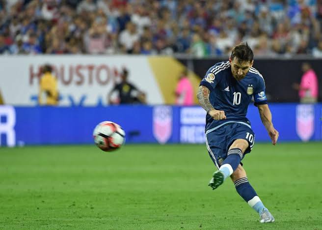 Messi overtakes Ronaldo to become highest scorer of free kicks