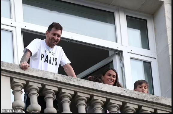Masked robbers steal money and jewellery from Paris Hotel where Lionel Messi lives