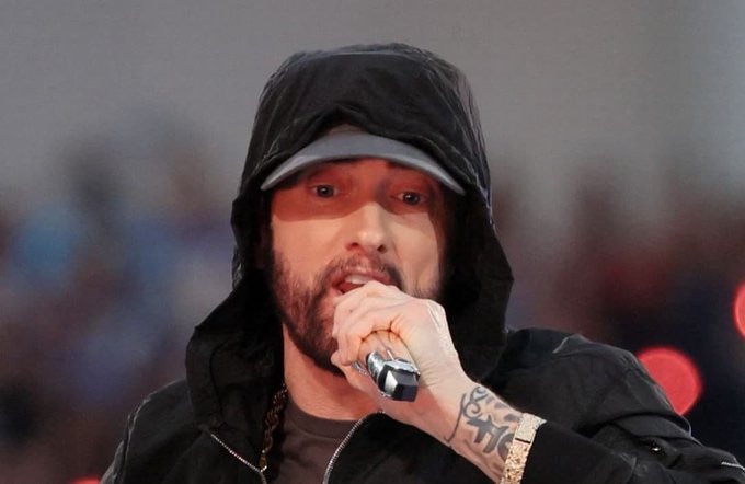 “I was relearning basic motor skills. I couldn’t control my hand shakes” – Eminem says it took a while for his brain to start working again after 2007 overdose