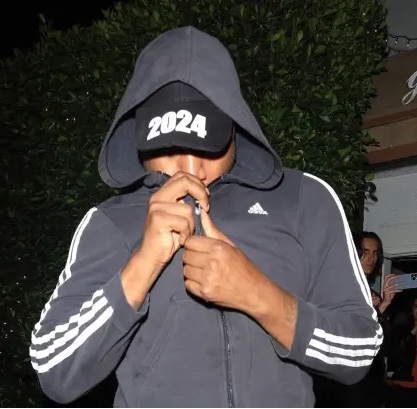 Kanye West’s friends believe the rapper is in the midst of a psychiatric episode