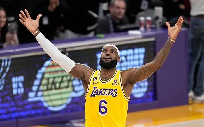 LeBron James Breaks NBA All-time Points-scoring Record