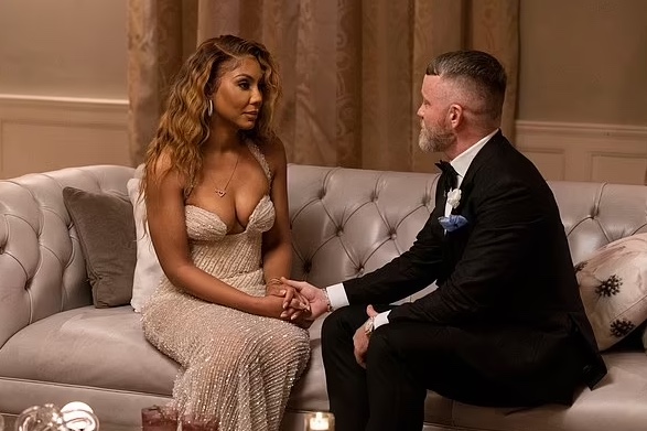 Singer Tamar Braxton Is ENGAGED