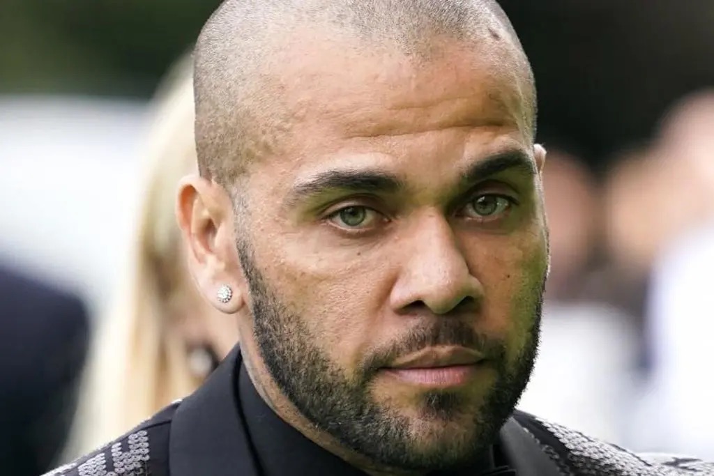Ex-Barcelona footballer, Dani Alves meets his €1m bail condition