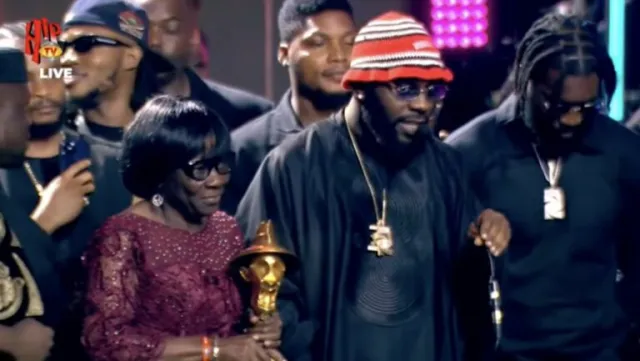 Headies 2025: Odumodublvck refused to leave the stage