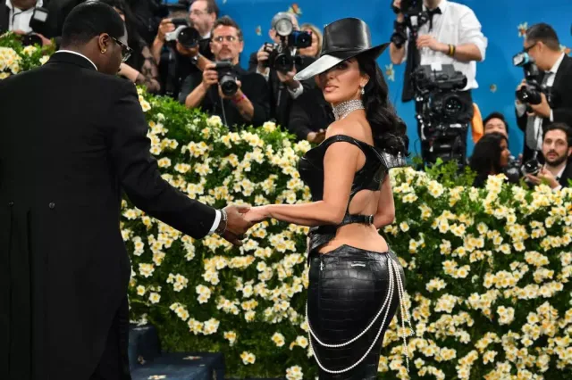 Kim Kardashian reprimands Met Gala security guard